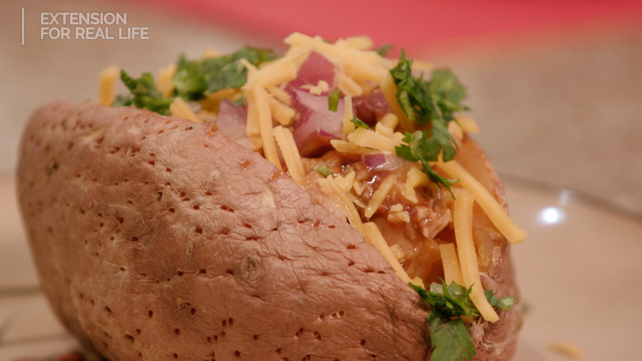 barbecue chicken stuffed sweet potoato